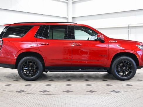 Used 2022 Chevrolet Tahoe Z71 w/ Luxury Package image 9