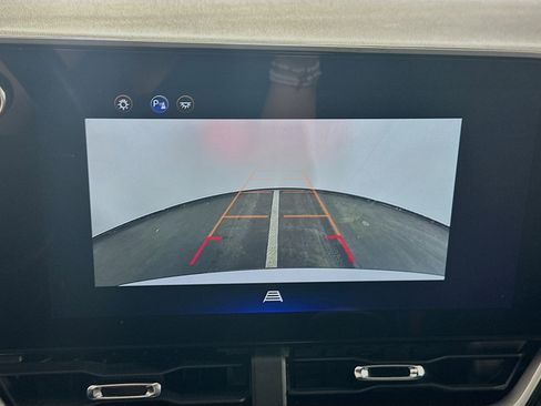 Used 2025 Chevrolet Equinox LT image 23