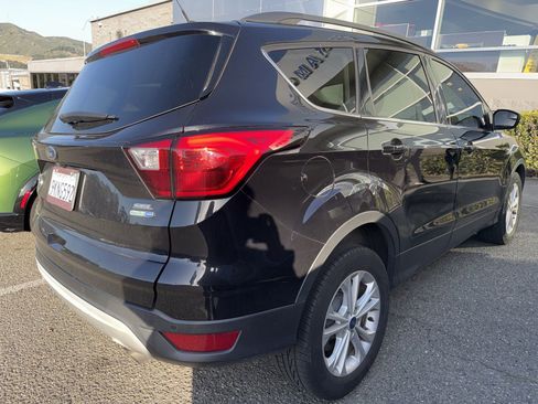 Used 2019 Ford Escape SEL image 7