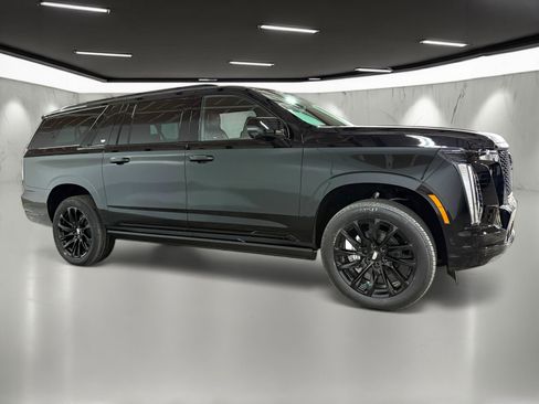 New 2026 Cadillac Escalade ESV Sport image 6