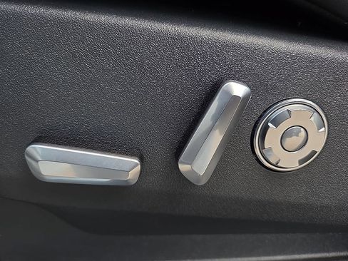 Used 2025 Lincoln Navigator Black Label AWD/4WD image 14