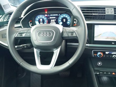 Used 2025 Audi Q3 2.0T Premium w/ Convenience Package image 12