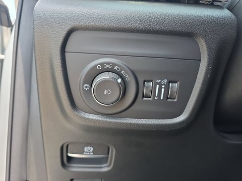 New 2026 Jeep Grand Cherokee L Limited AWD/4WD image 30
