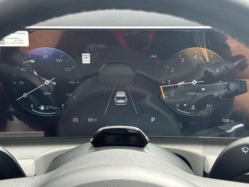 Used 2025 Hyundai Tucson Limited image 23