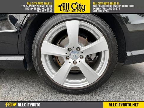 Used 2010 Mercedes-Benz E 350 E 350 4MATIC Sedan 4D image 34