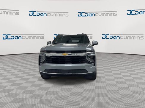 New 2026 Chevrolet Suburban LS image 3