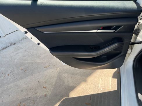 Used 2024 MAZDA MAZDA3 s FWD image 13