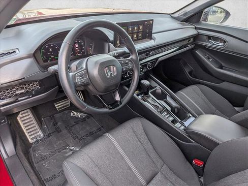 Used 2025 Honda Accord Sport image 9