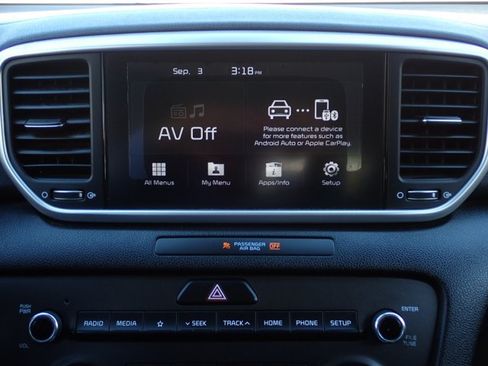 Used 2022 Kia Sportage LX AWD/4WD image 16