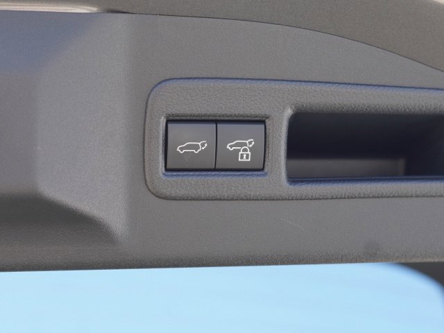 Used 2026 Toyota bZ FWD image 40