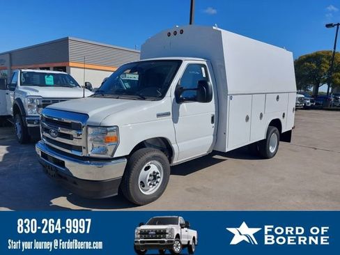 New 2026 Ford E-350 and Econoline 350 Super Duty w/ Power Equipment Group RWD image 1