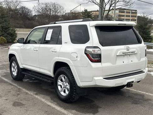 Used 2019 Toyota 4Runner SR5 image 29