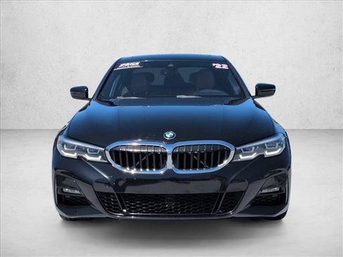 Used 2022 BMW 330i Sedan w/ M Sport Package RWD image 2