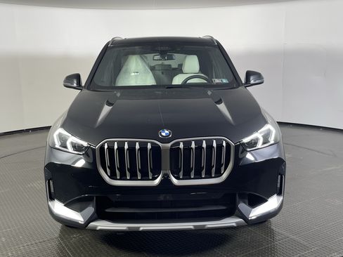 Used 2027 BMW X1 xDrive28i AWD/4WD image 2