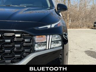 Used 2023 Hyundai Santa Fe SE video 3