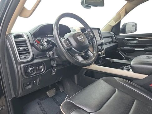 Used 2019 RAM 1500 Laramie AWD/4WD image 14