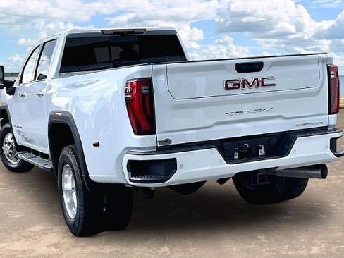New 2026 GMC Sierra 3500 Denali w/ Denali Reserve Package AWD/4WD image 3