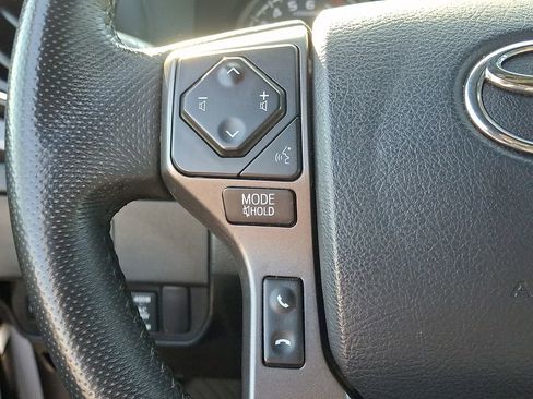 Used 2020 Toyota Tacoma TRD Sport image 20