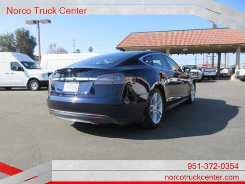 Used 2013 Tesla Model S Performance RWD image 3