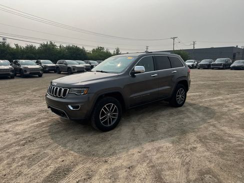 Used 2017 Jeep Grand Cherokee Limited w/ Luxury Group II AWD/4WD image 1