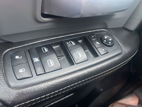 Used 2020 RAM 2500 Big Horn w/ Level 2 Equipment Group image 10