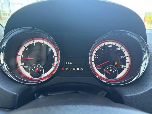 Used 2017 Dodge Grand Caravan SE FWD image 64