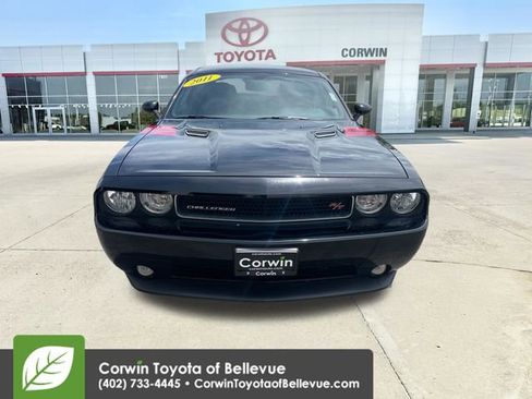 Used 2011 Dodge Challenger R/T RWD image 8