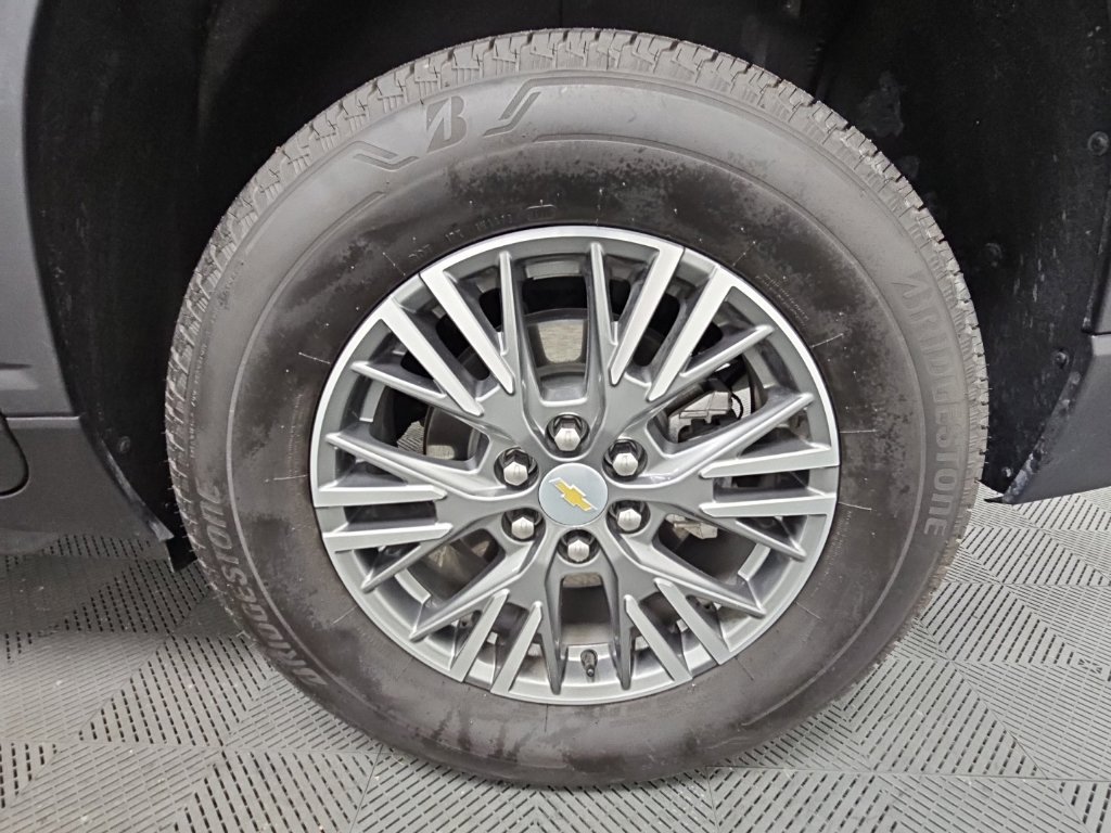 Certified 2026 Chevrolet Traverse LT FWD image 43