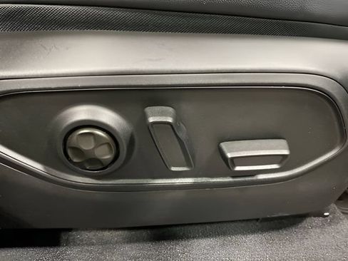 Used 2022 Jeep Grand Cherokee Trailhawk w/ Luxury Tech Group III AWD/4WD image 32