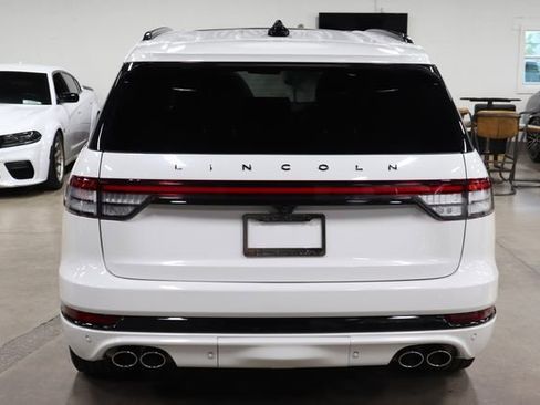 Used 2025 Lincoln Aviator Black Label w/ Jet Appearance Package AWD/4WD image 4