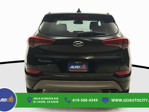Used 2018 Hyundai Tucson Value FWD image 12
