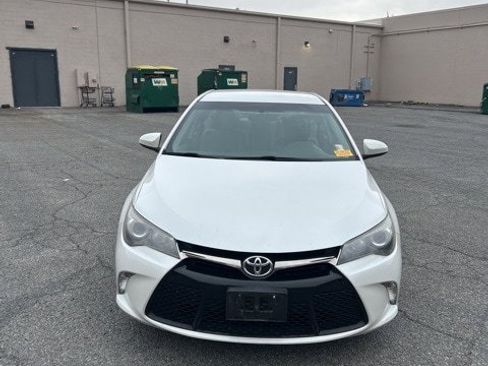 Used 2017 Toyota Camry SE image 8