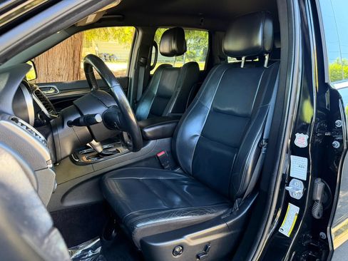 Used 2018 Jeep Grand Cherokee Limited AWD/4WD image 22