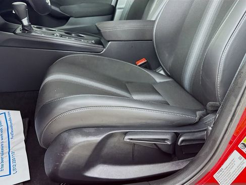 Certified 2024 Honda Civic Sport image 25