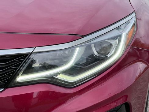 Used 2020 Kia Optima SE FWD image 33