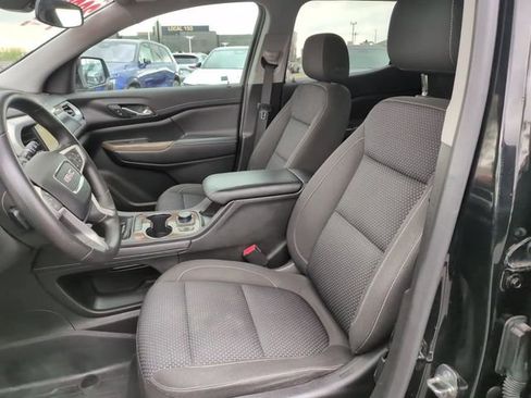 Certified 2023 GMC Acadia SLE w/ Driver Convenience Package AWD/4WD image 17