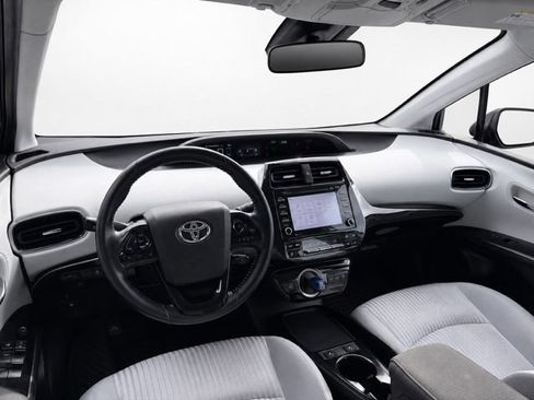 Used 2021 Toyota Prius Prime LE FWD image 26