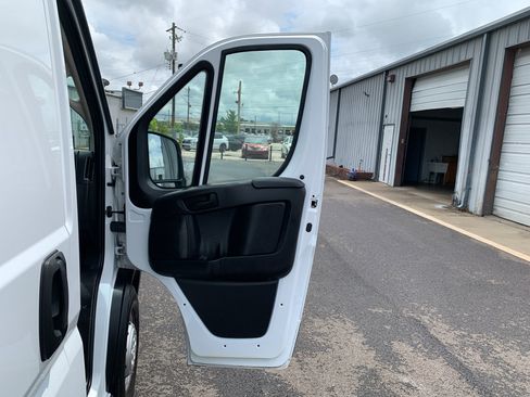 Used 2023 RAM ProMaster 2500 FWD image 33