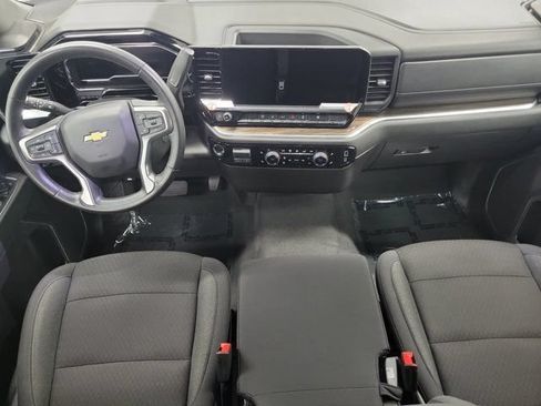 Used 2025 Chevrolet Silverado 2500 LT w/ Convenience Package AWD/4WD image 15