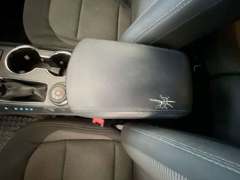 Used 2018 Ford Explorer XLT AWD/4WD image 20