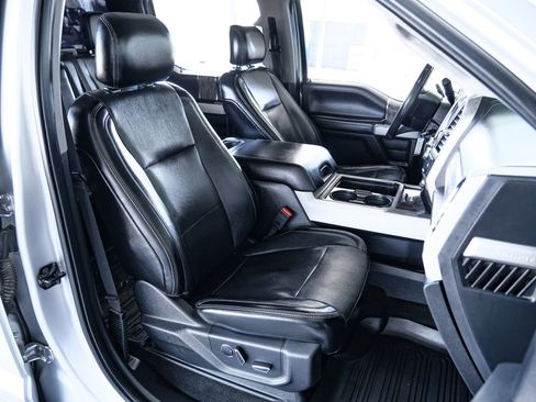 Used 2017 Ford F250 Lariat w/ Lariat Value Package image 41