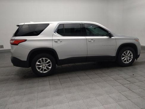 Used 2021 Chevrolet Traverse LS FWD image 10
