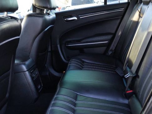 Used 2020 Chrysler 300 S image 17