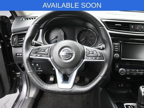 Used 2019 Nissan Rogue SV w/ Premium Package AWD/4WD image 11