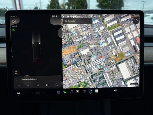 Used 2024 Tesla Model Y Long Range AWD/4WD image 20