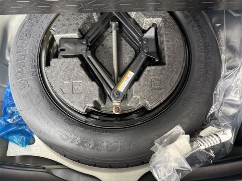 Certified 2024 Toyota RAV4 XLE w/ Convenience Package image 37