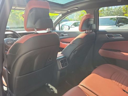 Certified 2025 Kia Sportage SX FWD image 12