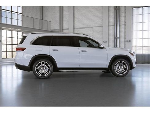 Used 2023 Mercedes-Benz GLS 450 4MATIC image 18