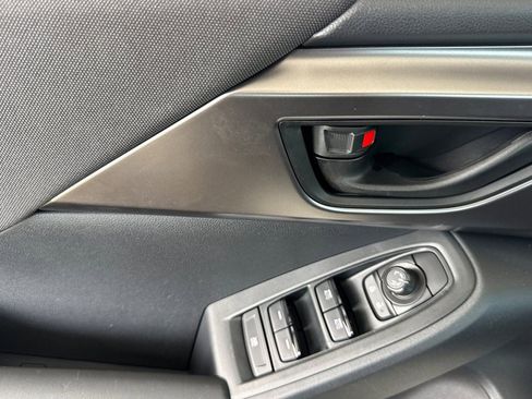 Used 2025 Subaru Impreza 2.0i image 11