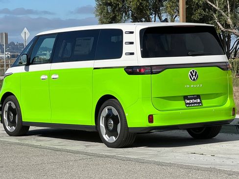 New 2025 Volkswagen ID. Buzz Pro S image 6